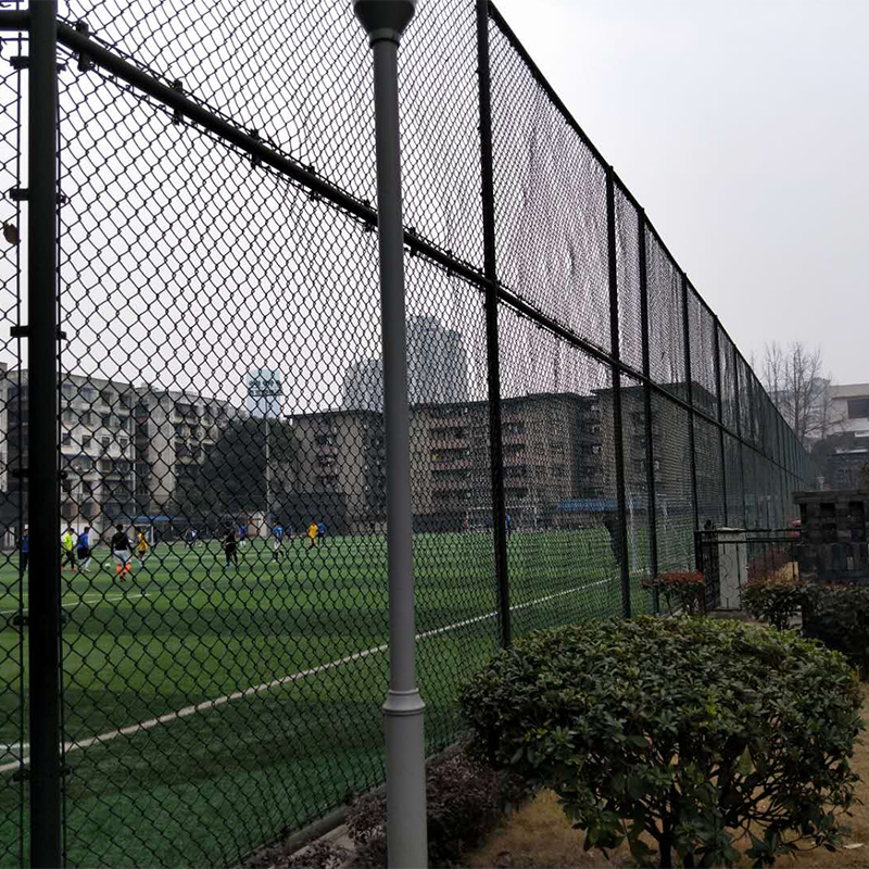 <b>体育场勾花围网</b>